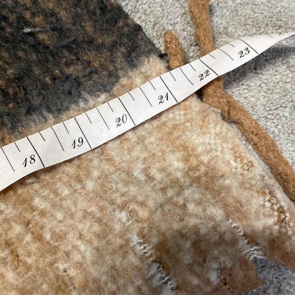 Neutrals Chunky Oversized Fringe Scarf - Picture 2 of 2